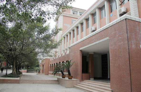 重庆建筑高级技工学校简介 重庆建筑高级技工学校简介