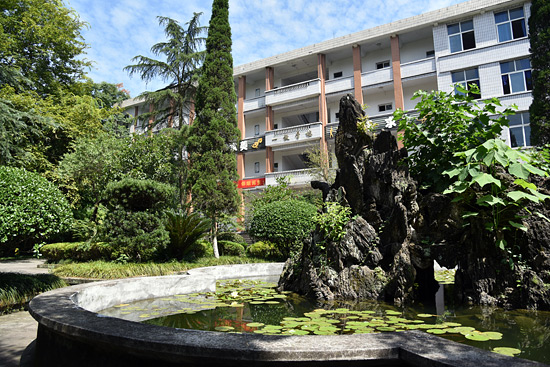 重庆市红春藤技工学校招生简章、学校2019年招生计划 重庆市红春藤技工学校招生简章、学校2019年招生计划