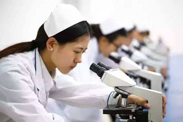 卫校医学检验专业工资一般多少? 卫校医学检验专业工资一般多少?