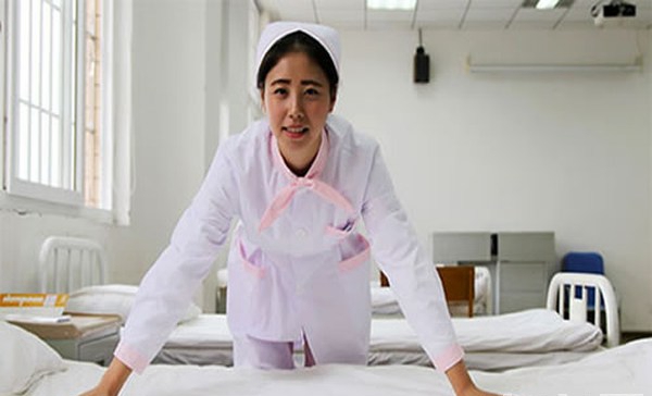 重庆女子职业高级中学护理专业