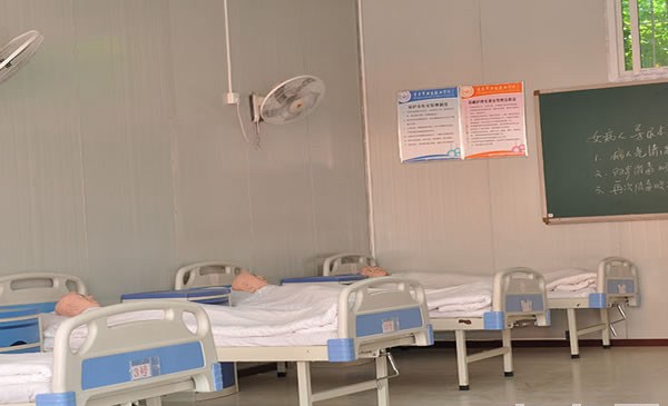 重庆市卫生技工学校护理实训室 重庆市卫生技工学校护理实训室