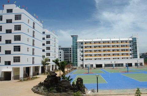 重庆长寿区2019年哪家卫校好呢？