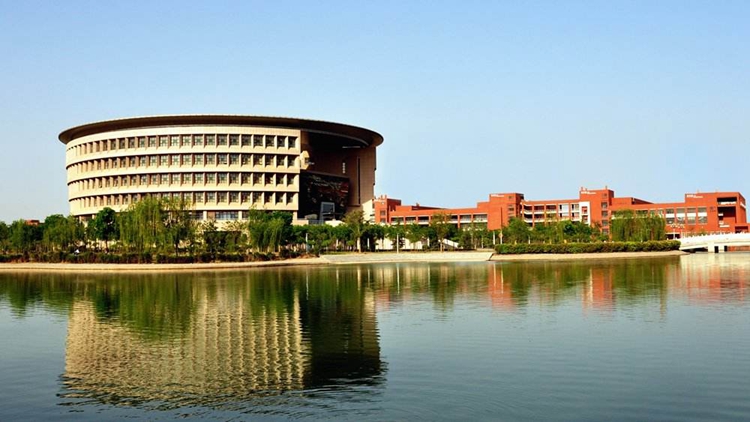 2019年报读重庆市涪陵创新计算机学校有哪些要求呢？