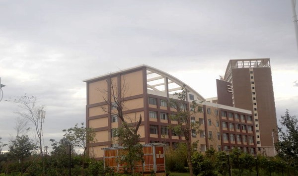 昆明卫生学校教学楼